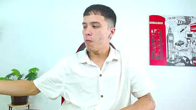 Cumandres18 online show from 03/04/26, 02:45