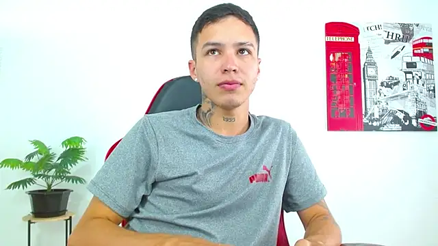 Cumandres18 online show from 04/10/26, 02:33