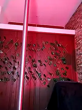 catalina santana20 online show from 10/04/25, 08:51