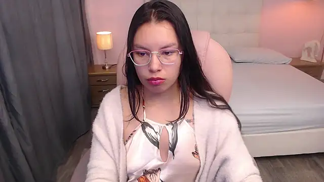 Cherry summer online show from 10/21/25, 11:33