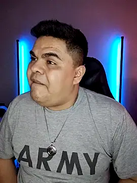 Snapshot of perversus12 chatting on 02/23/26, 07:39 perversus12 online show from 02/23/26, 07:39