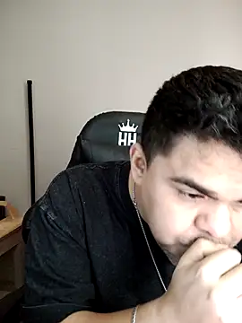 Snapshot of perversus12 chatting on 03/06/26, 06:59 perversus12 online show from 03/06/26, 06:59