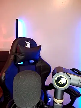 Snapshot of perversus12 chatting on 03/09/26, 12:47 perversus12 online show from 03/09/26, 12:47