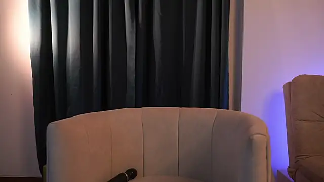 Auralea online show from 03/29/26, 06:02