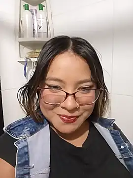 Snapshot of AsshleyVillaloboss chatting on 11/19/25, 04:56 AsshleyVillaloboss online show from 11/19/25, 04:56