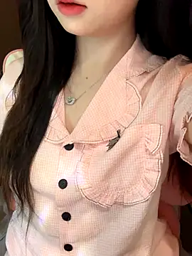 Snapshot of Nana_kute20 chatting on 10/22/25, 07:30 Nana kute20 online show from 10/22/25, 07:30