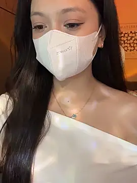 Snapshot of Nana_kute20 chatting on 11/11/25, 07:19 Nana kute20 online show from 11/11/25, 07:19