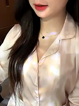 Snapshot of Nana_kute20 chatting on 11/13/25, 07:29 Nana kute20 online show from 11/13/25, 07:29