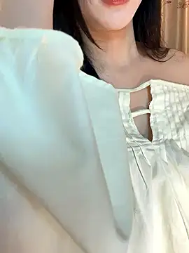 Dior baby online show from 03/17/26, 02:49