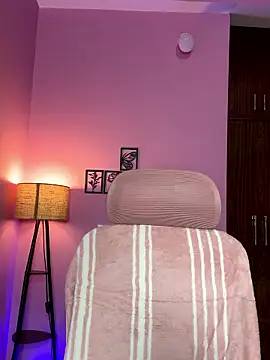 Neha18 online show from 04/26/26, 11:19