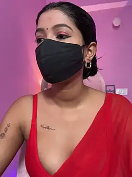 Snapshot of Neha18 chatting on 07/11/26, 08:28 Neha18 online show from 07/11/26, 08:28