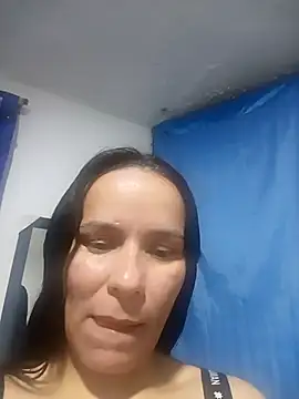 Snapshot of Levanna_1 chatting on 10/10/25, 01:37 Levanna 1 online show from 10/10/25, 01:37