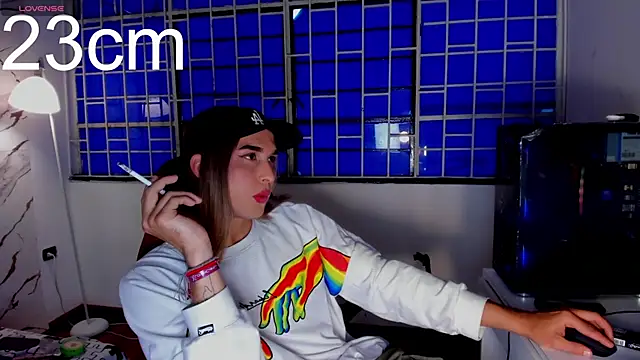 Snapshot of angelgoald1 chatting on 09/09/25, 10:53 angelgoald1 online show from 09/09/25, 10:53