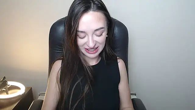 BonnieX  online show from 04/19/26, 02:38