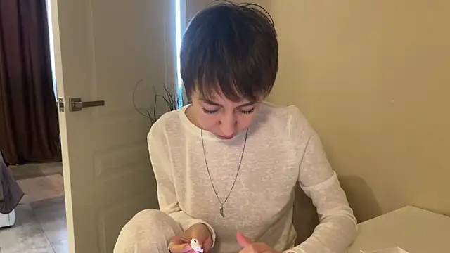 daniellia  online show from 01/11/26, 08:30