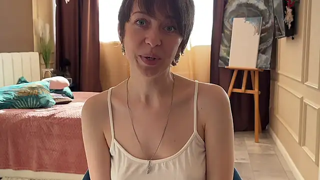 daniellia  online show from 06/06/26, 02:33