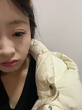 MengMeng0515 online show from 11/21/25, 11:20