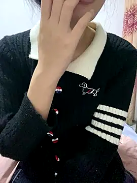 MengMeng0515 online show from 11/24/25, 11:54