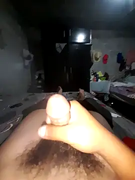 Snapshot of jann1900 chatting on 12/04/25, 11:57 jann1900 online show from 12/04/25, 11:57