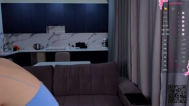 Sara kaya online show from 11/22/25, 04:39