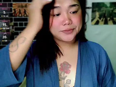 Snapshot of luluakovi_69 chatting on 02/05/26, 04:00 luluakovi 69 online show from 02/05/26, 04:00