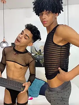 Violet Dream2 online show from 04/05/26, 12:41