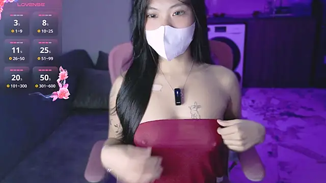 Phuong Bee online show from 02/02/26, 02:27