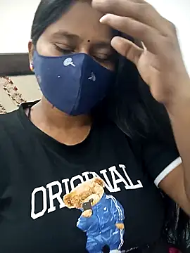 Snapshot of Shy_Peehu chatting on 09/20/25, 06:31 Shy Peehu online show from 09/20/25, 06:31