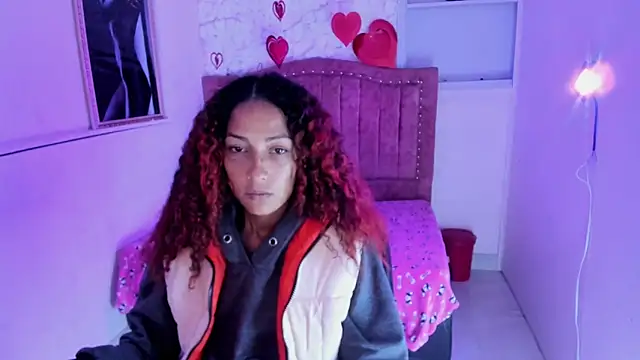 Snapshot of candela_ruiz chatting on 09/17/25, 06:09 candela ruiz online show from 09/17/25, 06:09