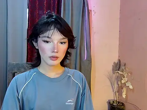 Snapshot of ethereal_alex chatting on 09/13/25, 07:30 ethereal alex online show from 09/13/25, 07:30