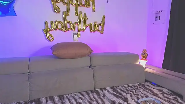 chloe ember online show from 11/29/25, 10:40