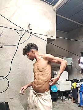 Brayanellatino online show from 04/11/26, 01:15