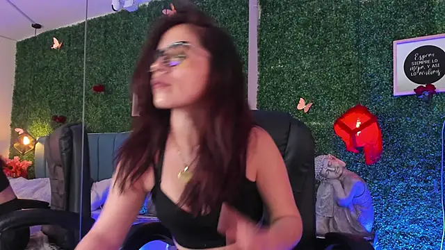 Linagh  online show from 04/01/26, 11:44