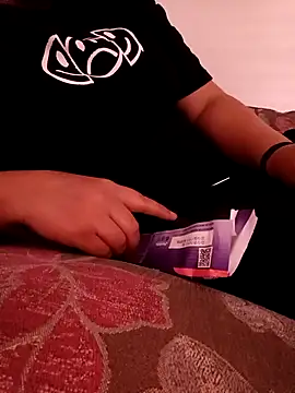 Mroma89six online show from 10/31/25, 12:00