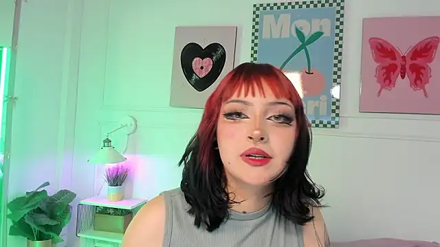 Zoe Lynch  online show from 03/19/26, 11:25