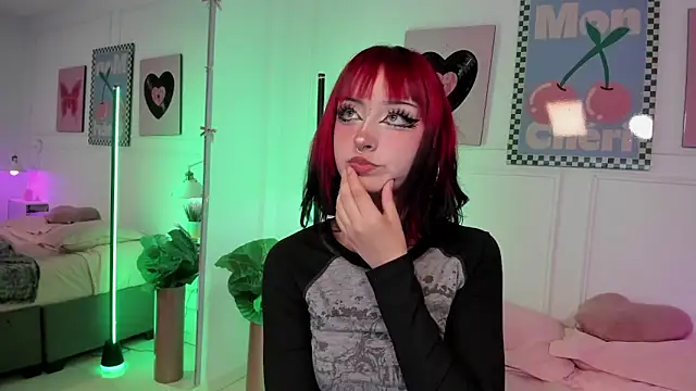 Snapshot of Zoe_Lynch_ chatting on 06/03/26, 12:19 Zoe Lynch online show from 06/03/26, 12:19