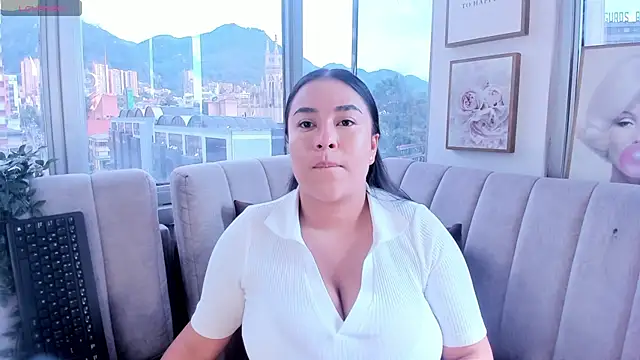 Zoey thompson online show from 10/04/25, 07:34