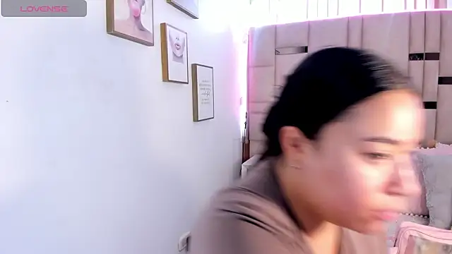 Zoey thompson online show from 10/18/25, 03:13