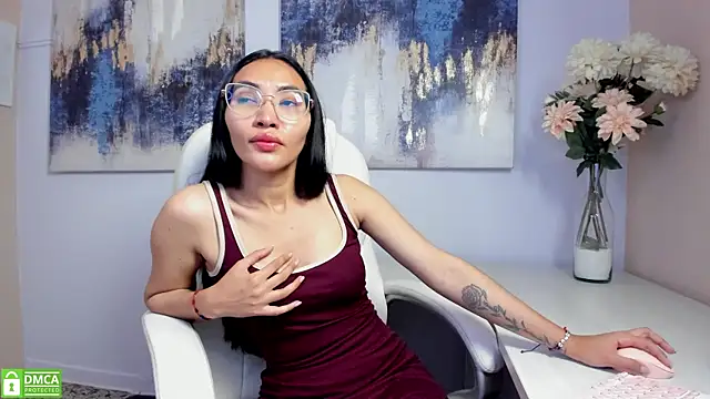 Snapshot of lucyy_liiuu chatting on 11/13/25, 03:55 lucyy liiuu online show from 11/13/25, 03:55