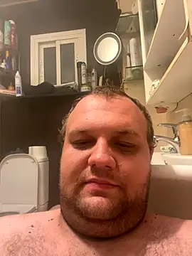 Snapshot of ArturoElPeque chatting on 11/11/25, 08:42 ArturoElPeque online show from 11/11/25, 08:42