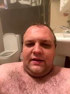 Snapshot of ArturoElPeque chatting on 11/15/25, 10:15 ArturoElPeque online show from 11/15/25, 10:15