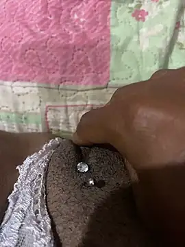 Snapshot of pretalst chatting on 09/25/25, 08:18 pretalst online show from 09/25/25, 08:18