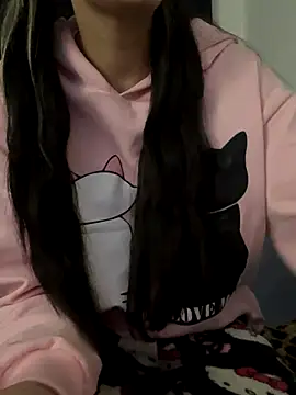 Snapshot of virtualgirlbr chatting on 10/21/25, 07:09 virtualgirlbr online show from 10/21/25, 07:09