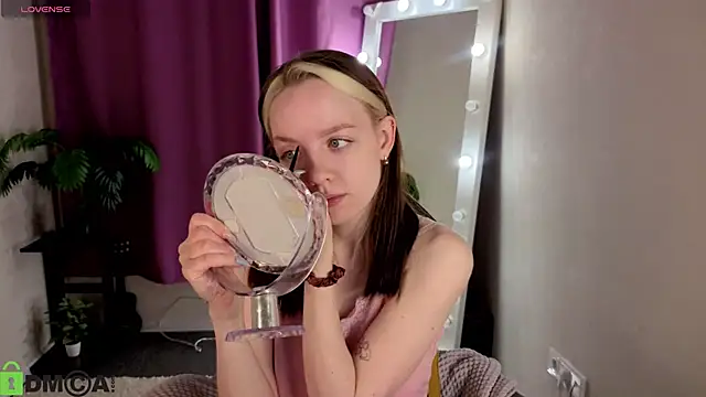 R0cket bunny online show from 05/28/26, 12:52