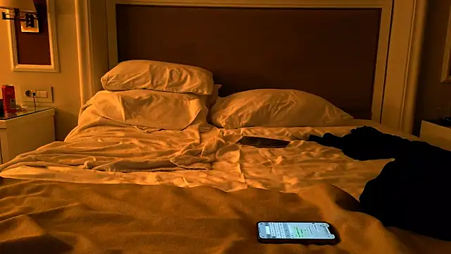 Snapshot of TiaDoll chatting on 01/05/26, 06:33 TiaDoll online show from 01/05/26, 06:33