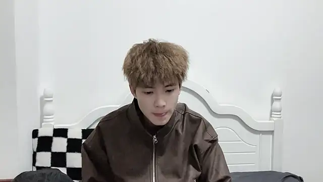 Snapshot of linger2563 chatting on 11/04/25, 03:00 linger2563 online show from 11/04/25, 03:00