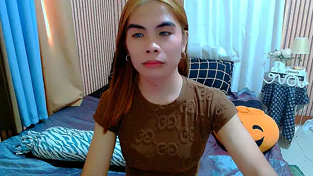 mikhaylahanderson online show from 10/02/25, 05:58