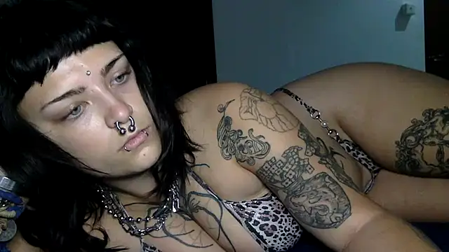 Snapshot of cymerastail chatting on 09/19/25, 12:50 cymerastail online show from 09/19/25, 12:50