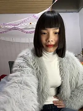 andymi1 online show from 10/28/25, 01:47