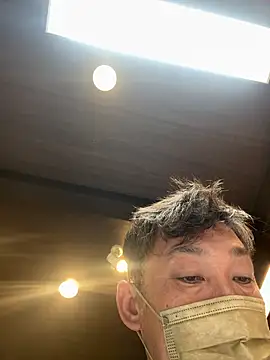 Snapshot of usu0130 chatting on 09/17/25, 01:46 usu0130 online show from 09/17/25, 01:46